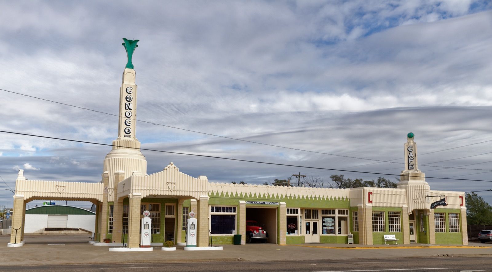 The Art Deco Tower Conoco Station and U-Drop Inn in Shamrock, Texas